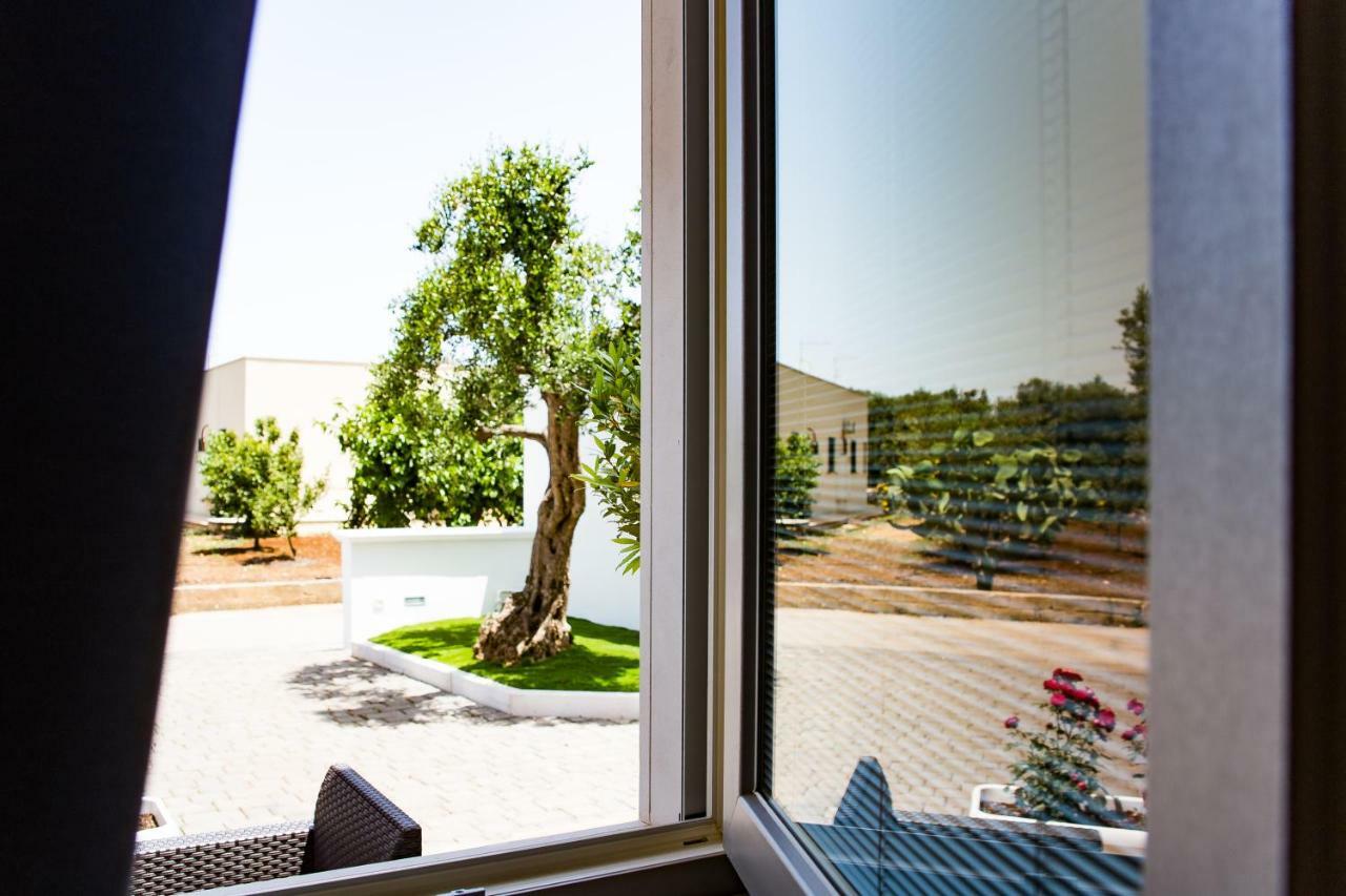 Dal Signor Wolf Bed & Breakfast Pezze Di Greco Exterior photo
