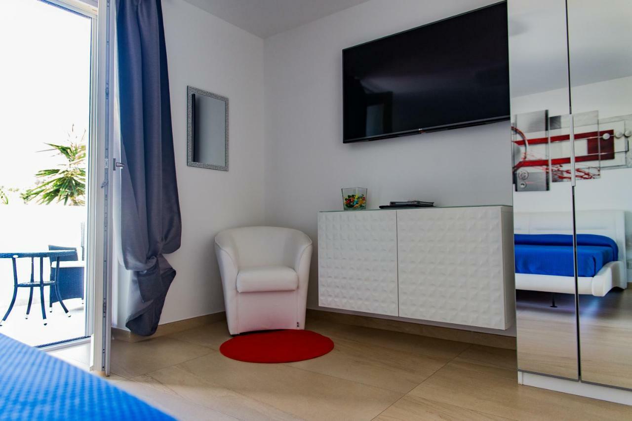 Dal Signor Wolf Bed & Breakfast Pezze Di Greco Exterior photo